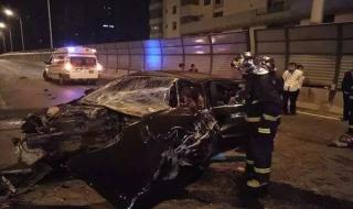 柳州公交车坠河事件 柳州公交车坠河事件